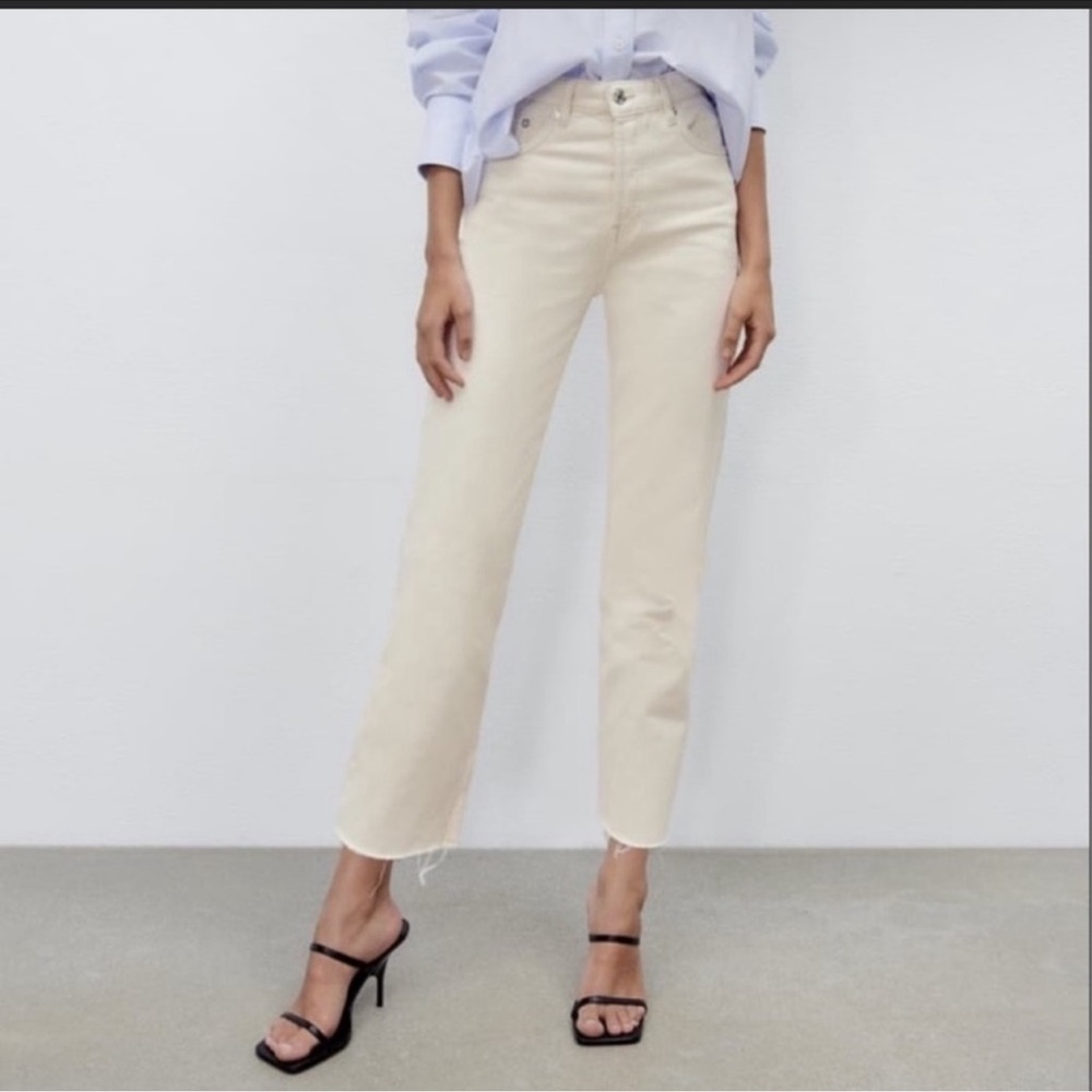 ZARA High-Rise Ankle Length Jeans Straight‎ Frayed Hem Cream Minimalist 4